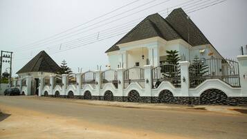 Voorkant van accommodatie