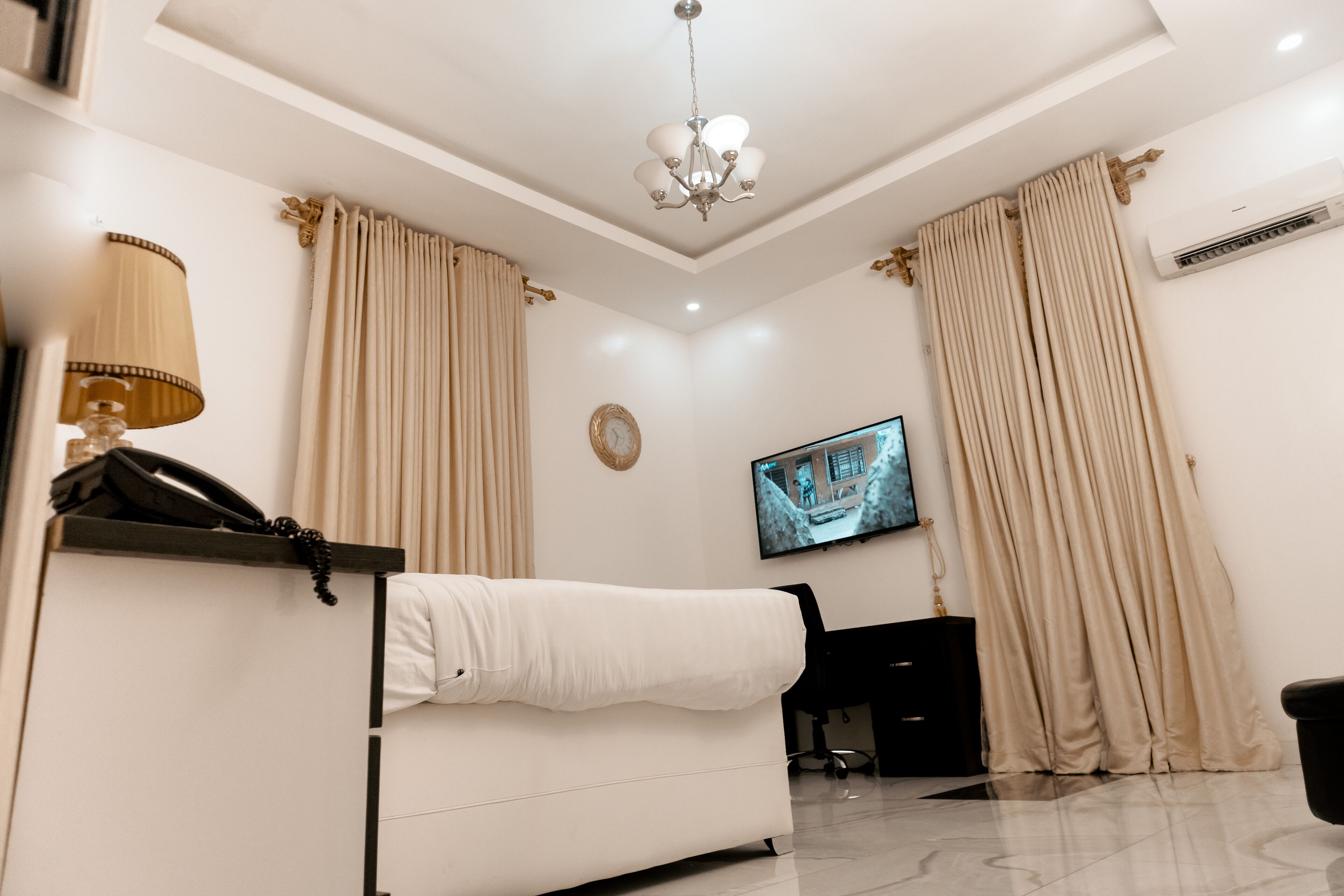 Kamar Deluks, 1 Tempat Tidur King | Seprai katun Mesir, seprai premium, dan tempat tidur Tempur-Pendic