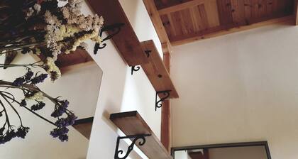 Charming cottage with amazing views in a quiet mountain village