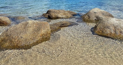 Charmant appartement en duplex avec vue sur lac marin et Ă 70m de la plage