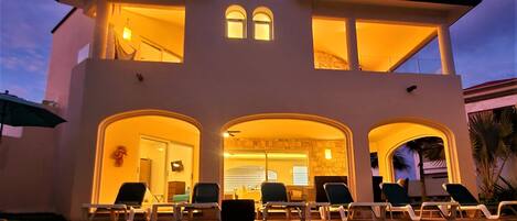 Outdoor pool, a heated pool