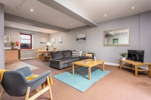 TV, Netflix, strømmetjenester og kontorer