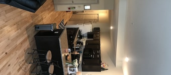 LARGE LUXURY LOFT ON CHURCH STREET MARKETPLACE