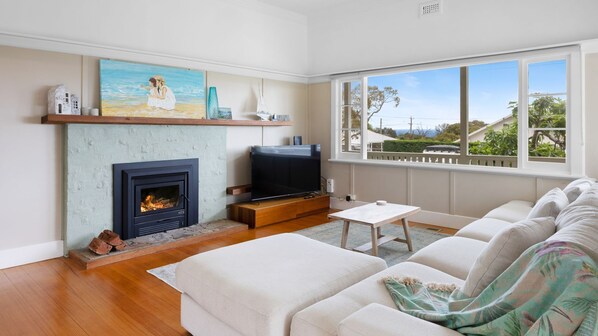 Fireplace, DVD player