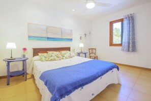 3 bedrooms, iron/ironing board, free WiFi, bed sheets - Villa Mateu, Rural Villa whith pool close es Trenc beach. (Campos)