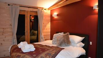 4 habitaciones, tabla de planchar con plancha y wifi gratis