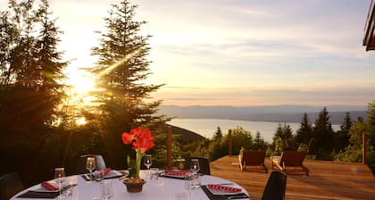 Boutique Chalet avec vue panoramique à cÎté de Ski Lift