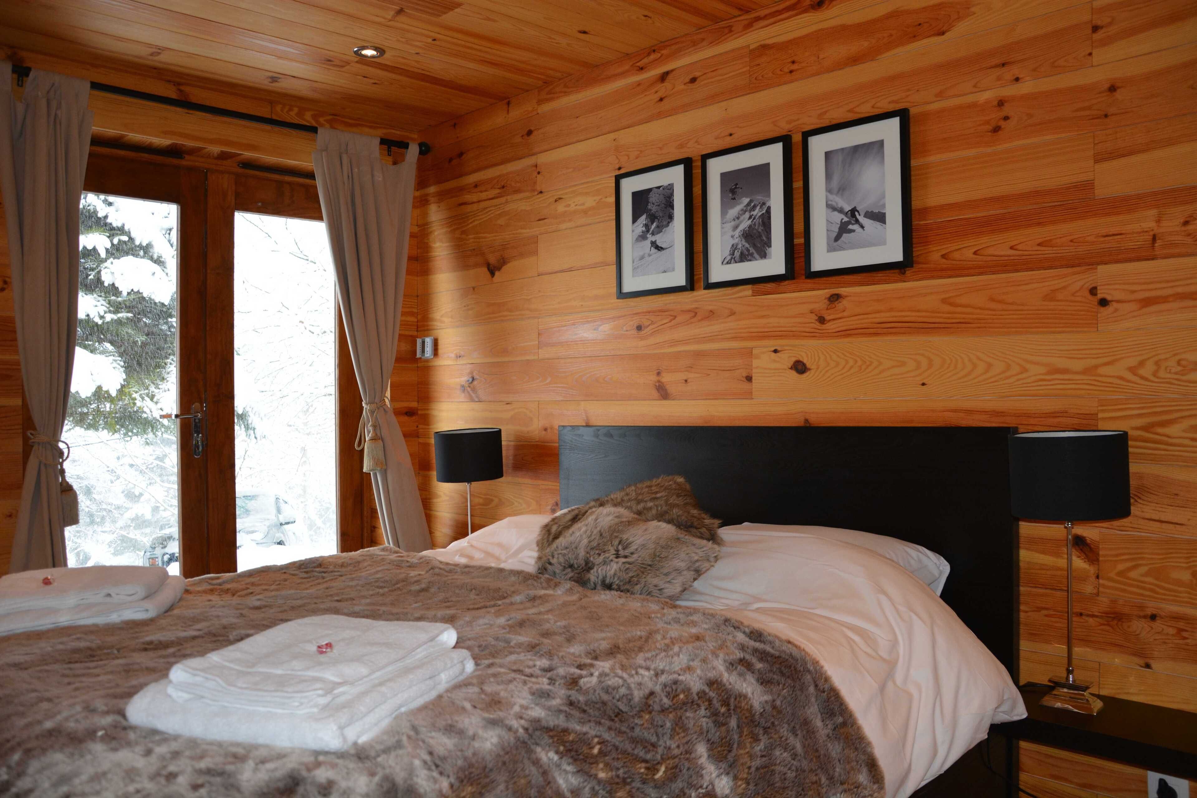 4 habitaciones, tabla de planchar con plancha y wifi gratis 