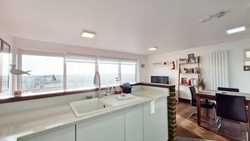 Fridge, microwave, oven, dishwasher