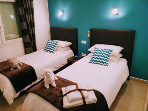 3 Schlafzimmer, Bügeleisen/Bügelbrett, WLAN, Bettwäsche