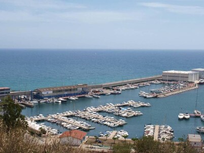 HOUSE WITH SEA VIEWS WITH PRIVATE POOL AND LARGE GARDEN