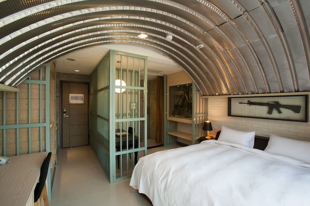 Design tweepersoonskamer, 1 queensize bed, niet-roken | Een bureau, verduisterende gordijnen, geluiddichte muren, gratis wifi