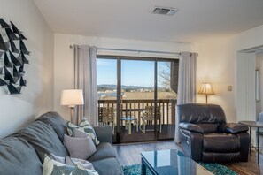 Smart TV, DVD player, table tennis, books