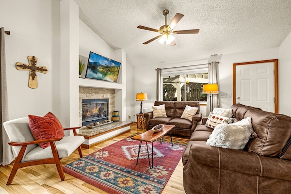 Smart TV, lareira, videogames, DVD player