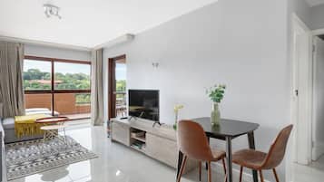 Superior Villa, 1 Double Bed, Non Smoking | In-room dining