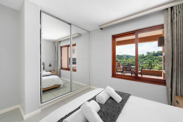 Superior Villa, 1 Double Bed, Non Smoking | 1 bedroom, cribs/infant beds, bed sheets