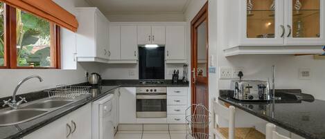 Superior Villa, Multiple Beds, Non Smoking | Private kitchen | Dishwasher, electric kettle, cookware/dishes/utensils