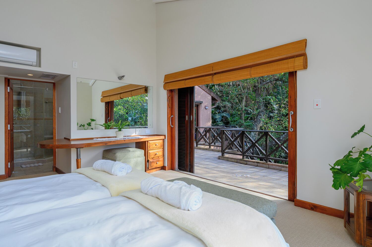 Luxury Villa, 5 Bedrooms | Garden view