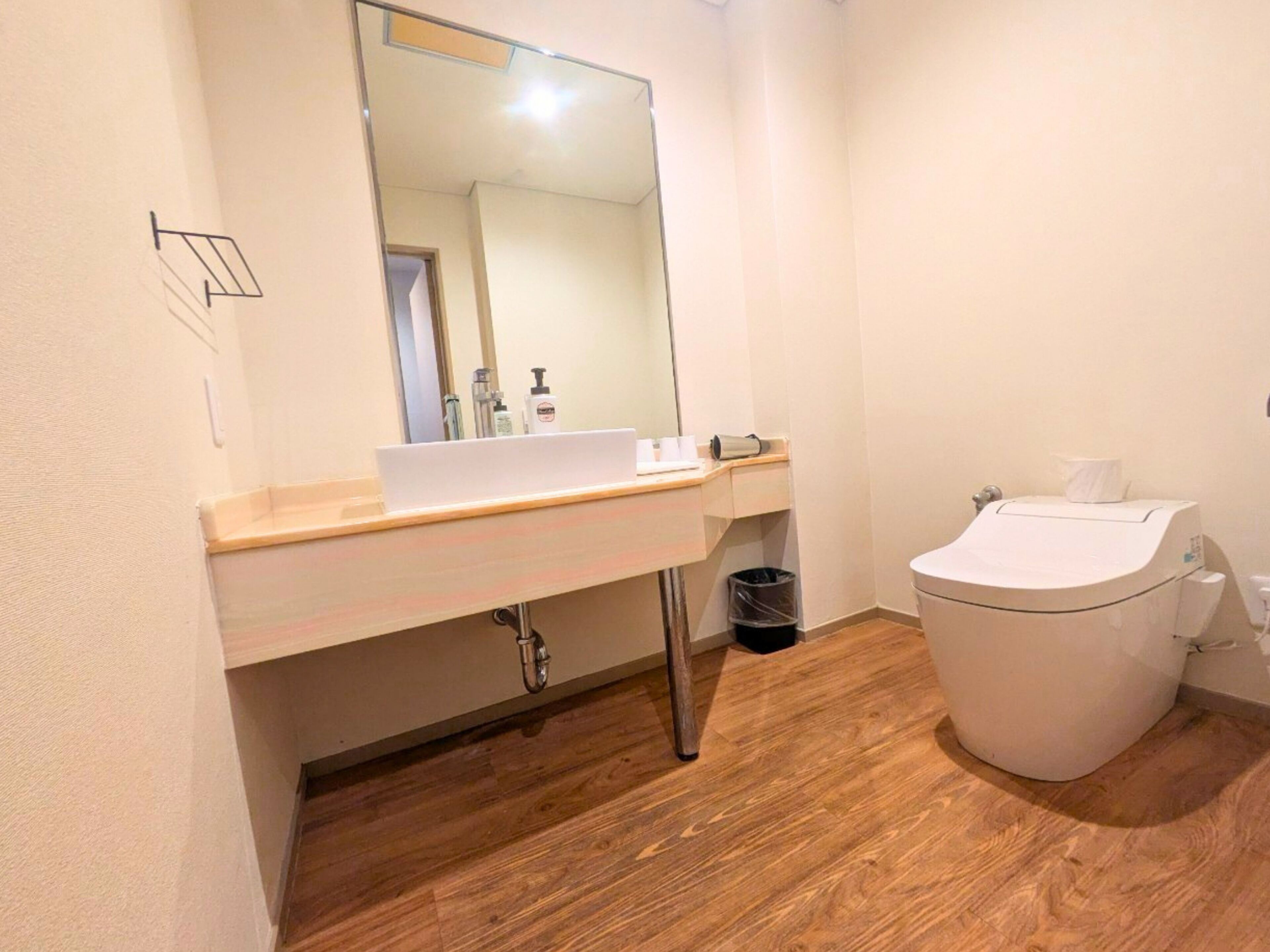 bathtub, deep-soaking bathtub, hair dryer, bathrobes