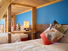 Habitación familiar, no fumadores | Decoración individual, escritorio, espacio para trabajar con un portátil