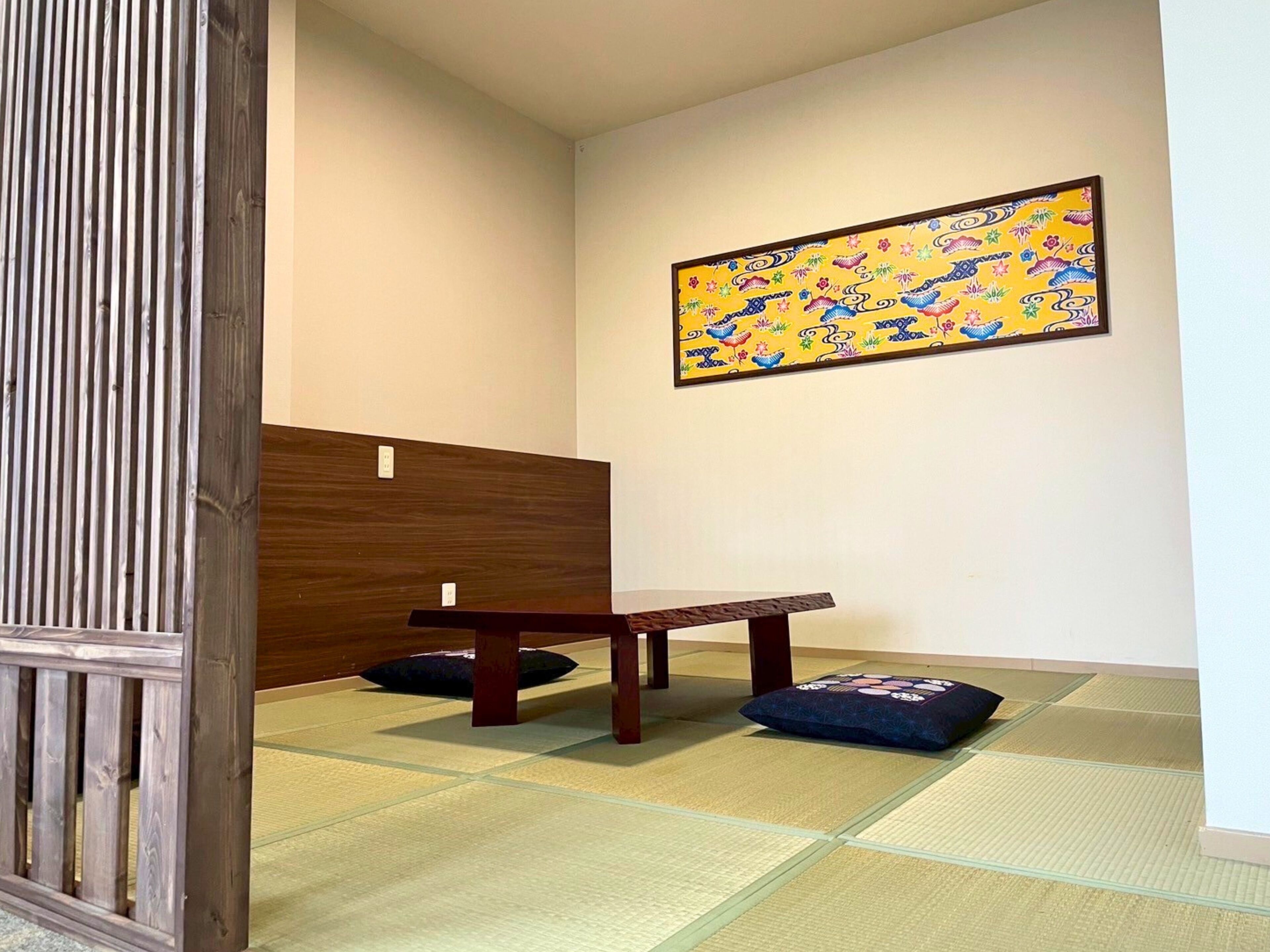 japanese-style room | individually decorated, desk, laptop workspace, soundproofing