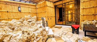 Rycom Family Resort Hotel