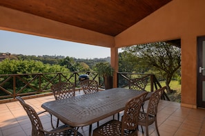 Superior Villa, 3 Bedrooms | Terrace/patio