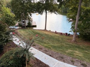 Property grounds - Family Fun and Relaxation: Your Dream Lakehouse Vacation! (Moneta)