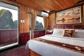 Kamar Double Deluks, pemandangan laut | Seprai premium, tirai kedap cahaya, kedap suara, dan Wi-Fi gratis