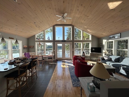 Grand Marsh Bay yksityisin ranta kotiin. 