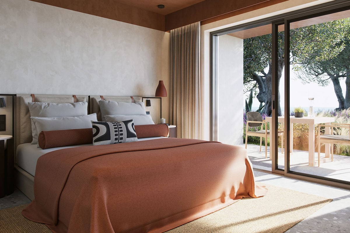 In-room safe, blackout curtains, free WiFi, bed sheets