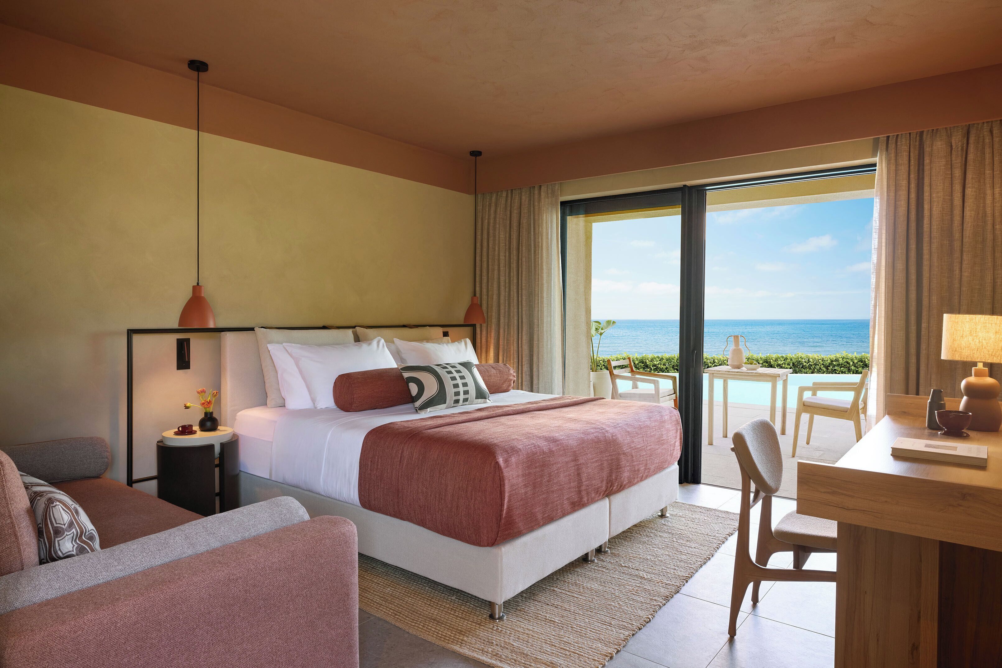 Premium Room Sea View | Minibar, in-room safe, blackout drapes, bed sheets