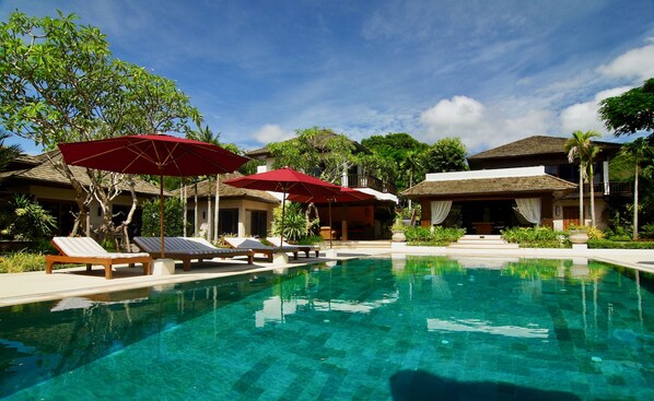 Alberca al aire libre