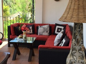 Property grounds - Large villa, pool, wifi free, Air C, pool, barbecue, tennis table, up to 16, near Beac (Frigiliana)