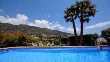 Piscine extérieure