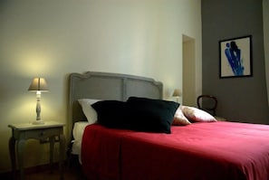 Double Room | Minibar, desk, cribs/infant beds, free WiFi - B&B Verdi (Salerno)