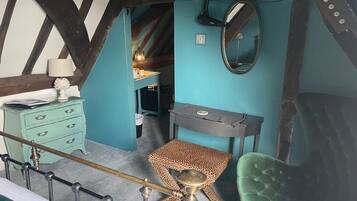 Phòng đôi Tiêu chuẩn, có phòng tắm riêng ( Room 4, No 7even) | Bãi biển