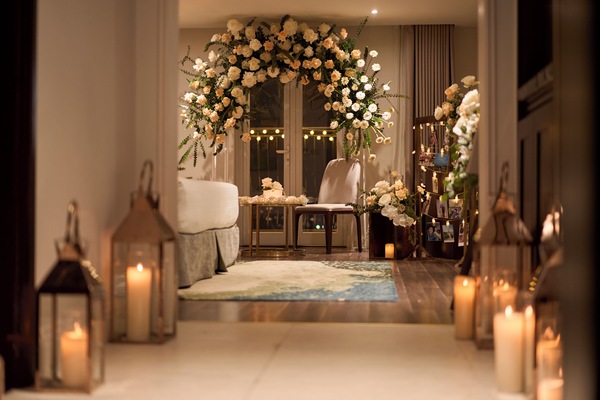 Minibar, caja de seguridad en la habitación y muebles diferentes