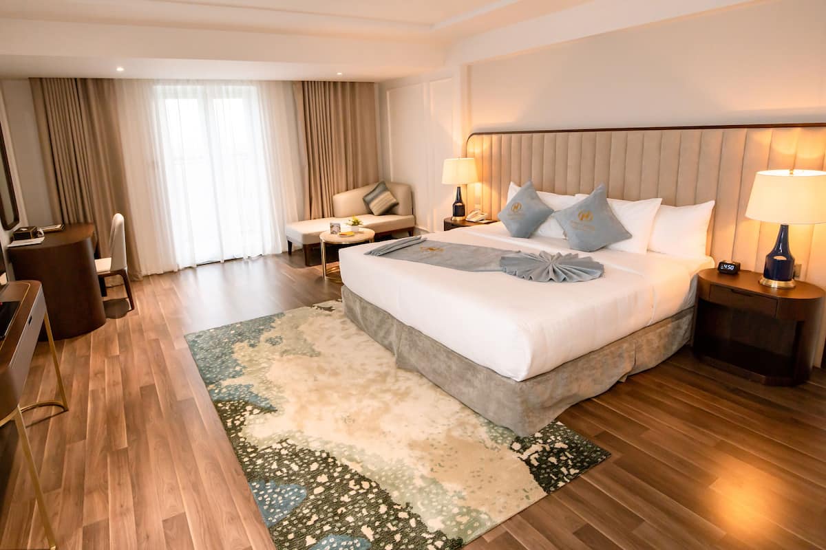 1 bedroom, minibar, in-room safe, individually furnished