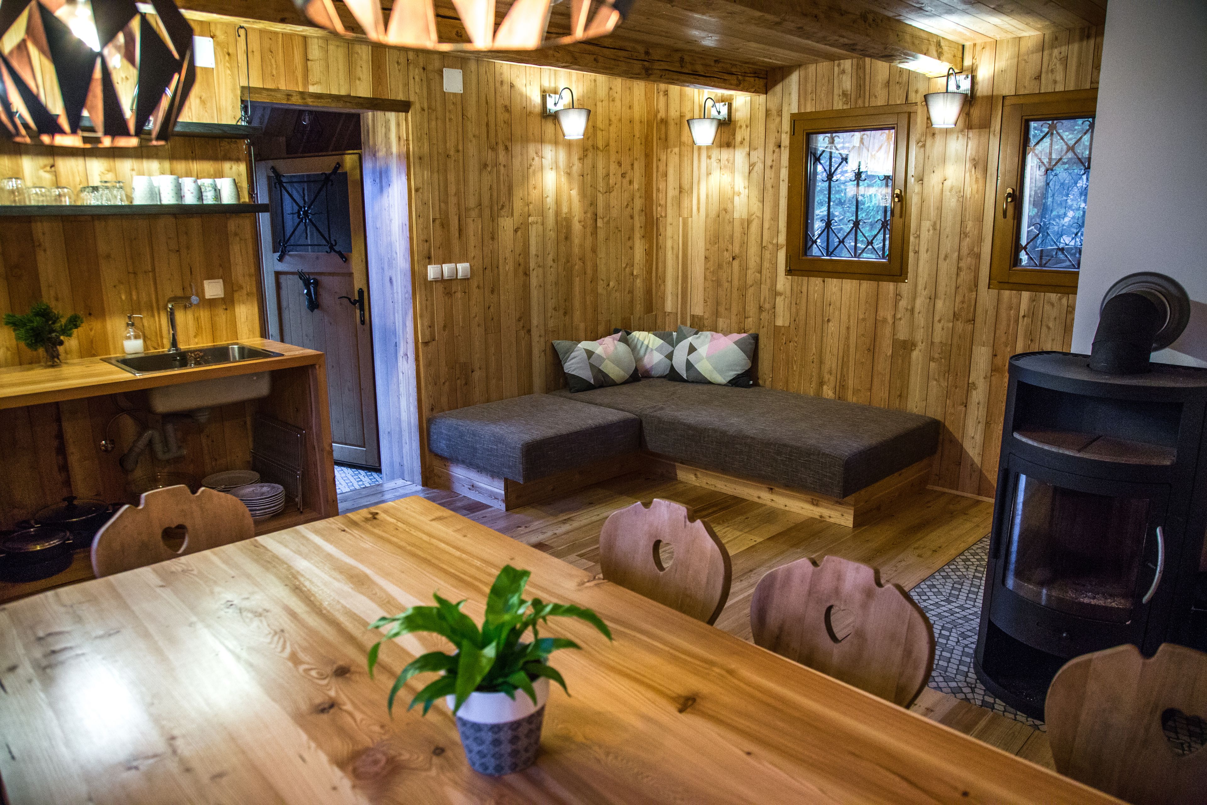 Luxury Chalet (Bistra) | Living area | Fireplace, books, heated floors