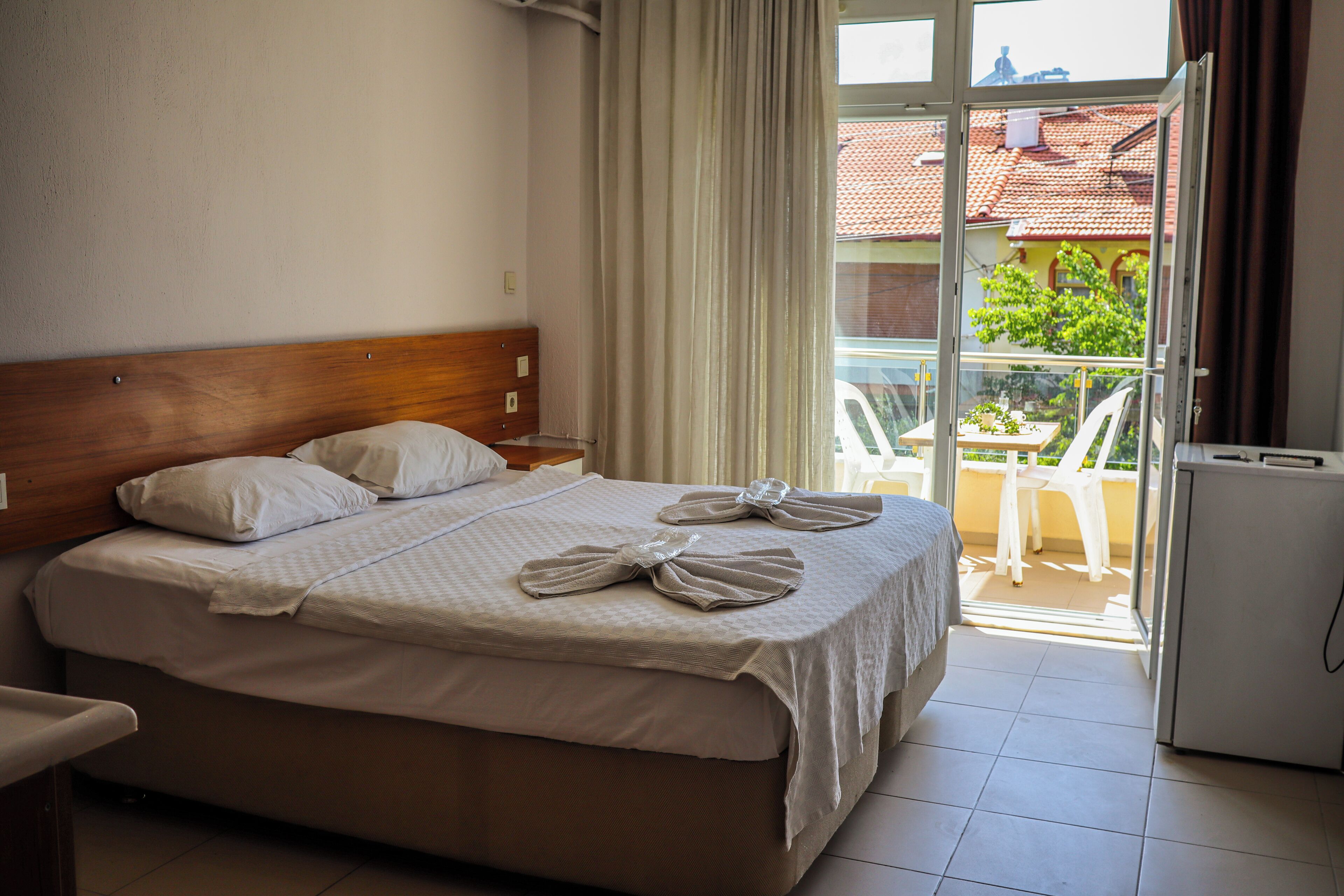 Dobbeltrom | 2 soverom, skrivebord, skrivebord for bærbar PC og strykejern/-brett