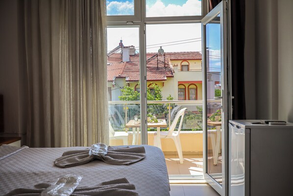 Double or Twin Room (Double) | 2 bedrooms, desk, laptop workspace, iron/ironing board