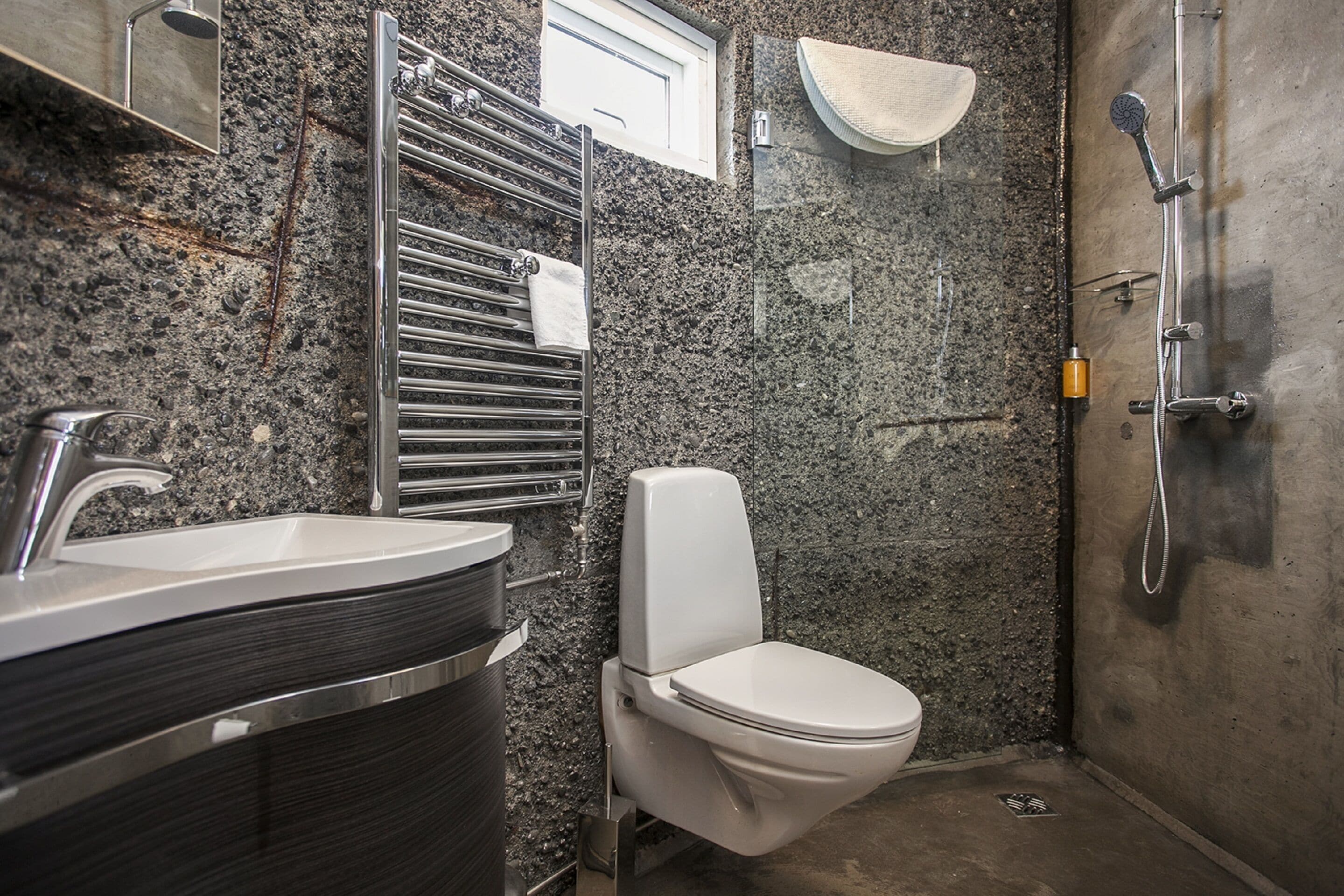 开间 | 浴室 | 淋浴设施、免费洗浴用品、吹风机、毛巾