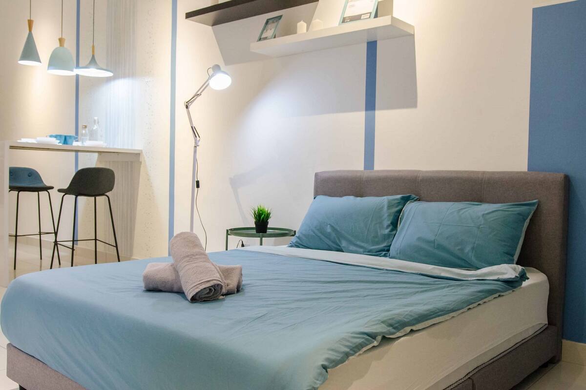Studio with One Bed | Iron/ironing board, free WiFi, bed sheets