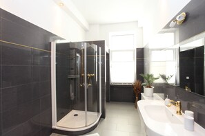 Apartment (Portofino - incl. 60 EUR cleaning fee) | Badezimmer | Dusche, Haartrockner