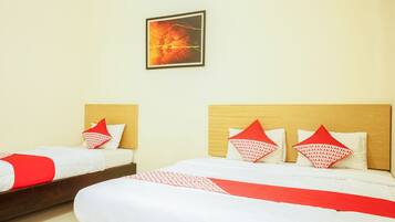 Superior Suite | Desk, free WiFi, bed sheets