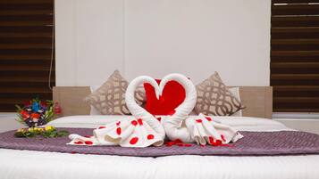 20 bedrooms, in-room safe, iron/ironing board, free WiFi