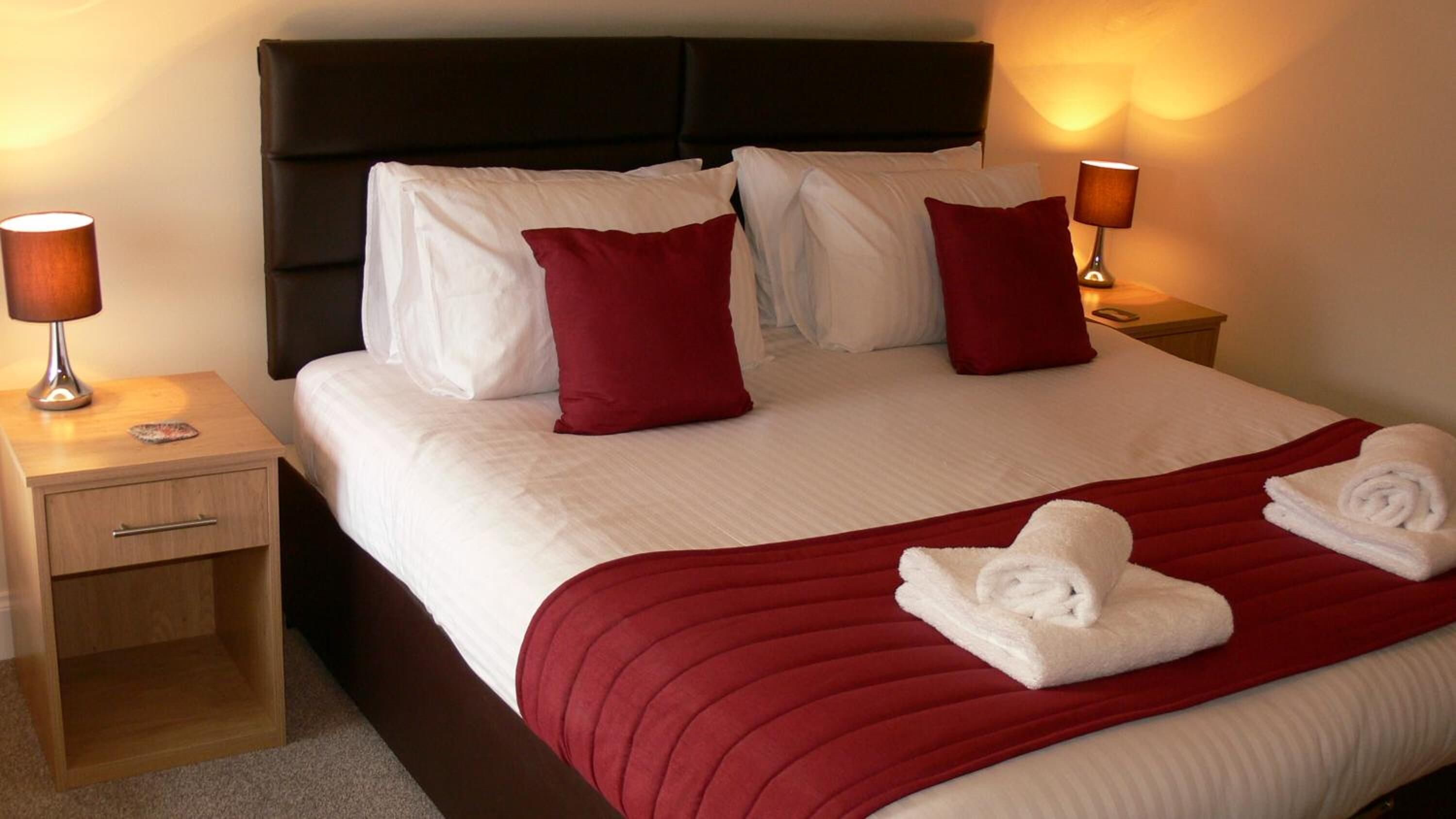 in-room safe, desk, free wifi, bed sheets