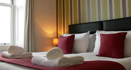 The Home Arms Guesthouse