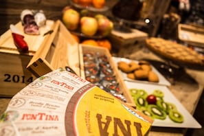 Food and drink - Alpine Rooms Guesthouse (Valtournenche)
